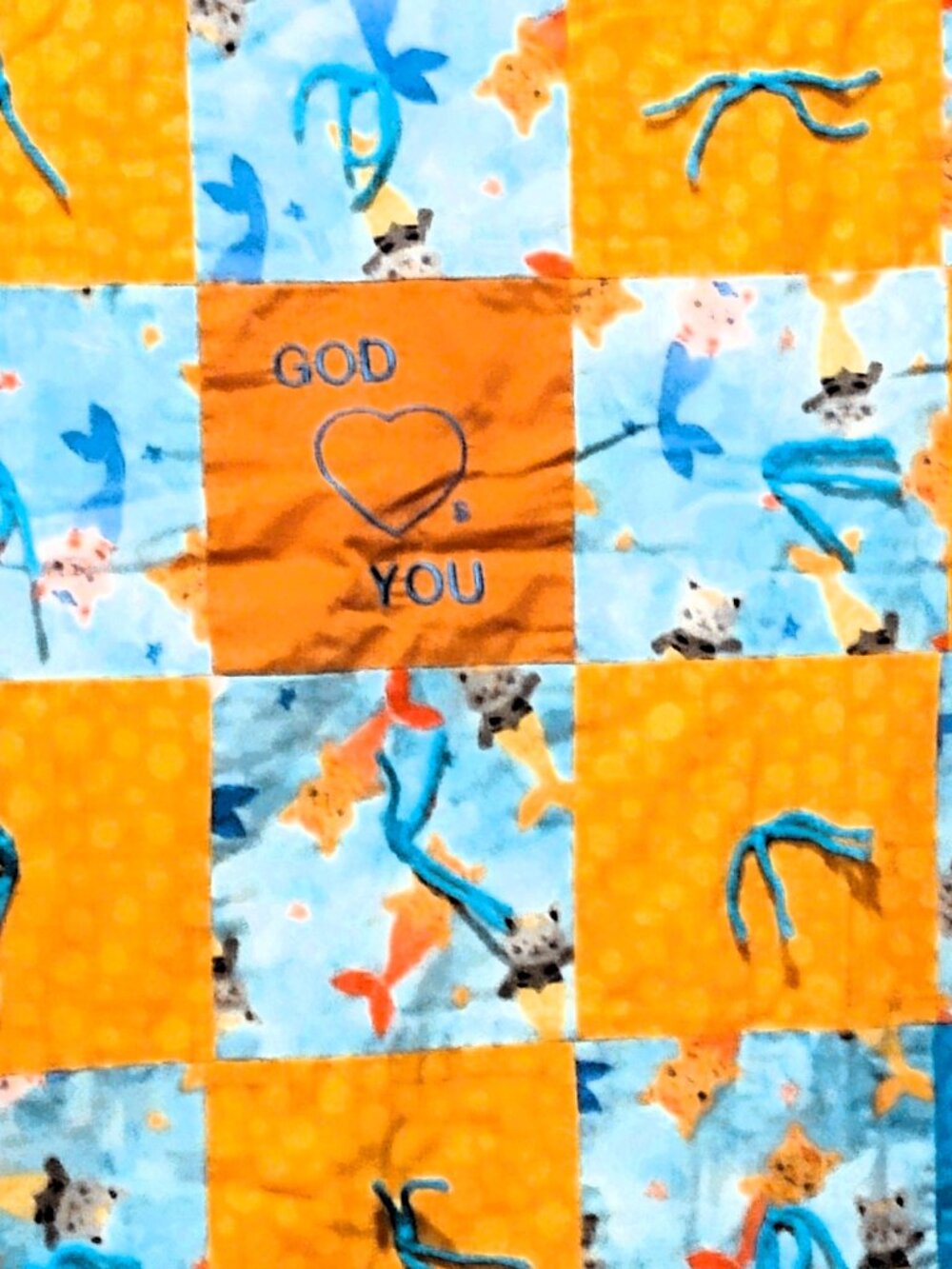 GOD LOVES YOU QUILT SUNNY SEA WATER KITTY FISH COMPLETED WHITE BACKING